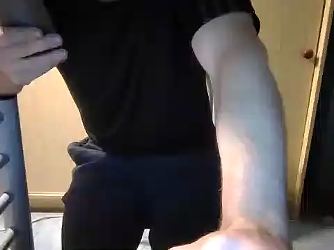 Snapshot of rugbyboy22 chatting on 10/23/25, 05:12 rugbyboy22 online show from 10/23/25, 05:12