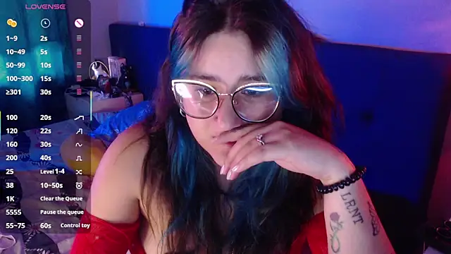 Snapshot of luna_palmerau chatting on 07/07/26, 12:53 luna palmerau online show from 07/07/26, 12:53