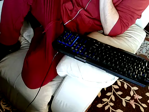 Snapshot of MrStraightDik chatting on 02/11/25, 01:41 MrStraightDik online show from 02/11/25, 01:41