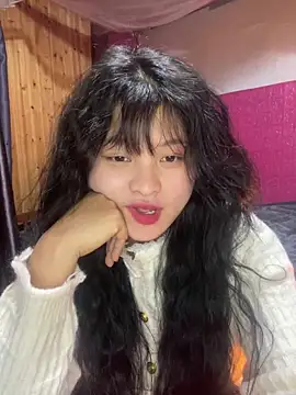 Snapshot of Anges893 chatting on 12/17/24, 06:45 Anges893 online show from 12/17/24, 06:45