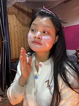 Snapshot of Anges893 chatting on 12/22/24, 08:49 Anges893 online show from 12/22/24, 08:49