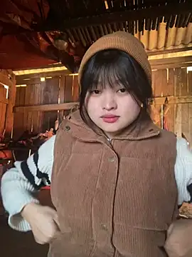 Snapshot of Anges893 chatting on 01/13/25, 02:18 Anges893 online show from 01/13/25, 02:18