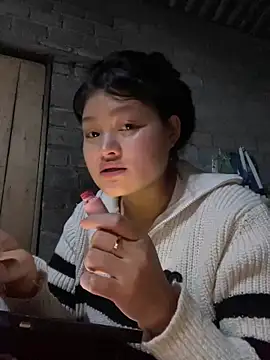 Snapshot of Anges893 chatting on 02/27/25, 12:23 Anges893 online show from 02/27/25, 12:23