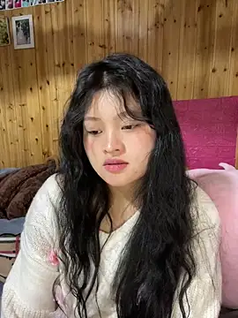 Snapshot of Anges893 chatting on 03/17/25, 05:23 Anges893 online show from 03/17/25, 05:23