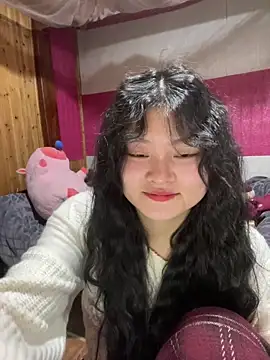 Snapshot of Anges893 chatting on 03/23/25, 01:53 Anges893 online show from 03/23/25, 01:53