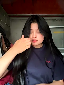 Snapshot of Anges893 chatting on 10/25/25, 05:15 Anges893 online show from 10/25/25, 05:15