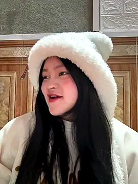 Snapshot of Anges893 chatting on 11/06/25, 02:45 Anges893 online show from 11/06/25, 02:45