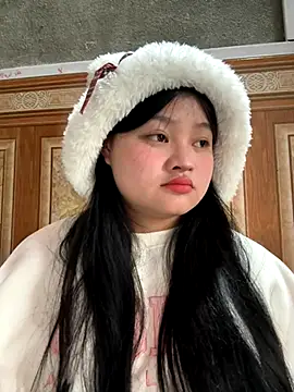 Snapshot of Anges893 chatting on 11/17/25, 03:23 Anges893 online show from 11/17/25, 03:23