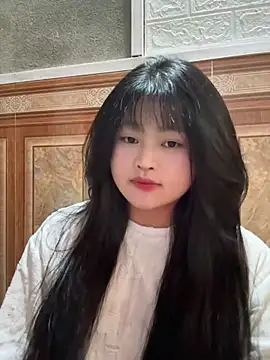 Snapshot of Anges893 chatting on 12/02/25, 03:45 Anges893 online show from 12/02/25, 03:45