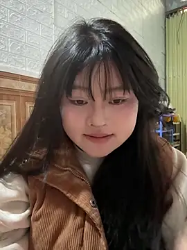 Snapshot of Anges893 chatting on 12/05/25, 05:27 Anges893 online show from 12/05/25, 05:27