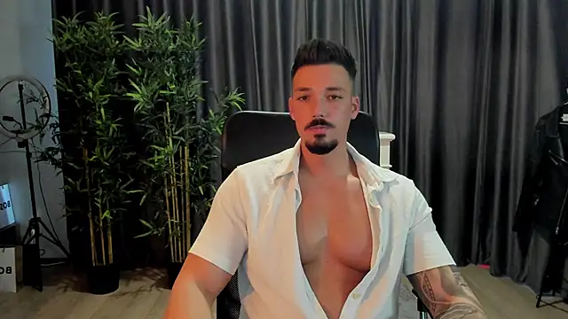 Snapshot of HaydenSpearss chatting on 01/13/25, 12:45 HaydenSpearss online show from 01/13/25, 12:45