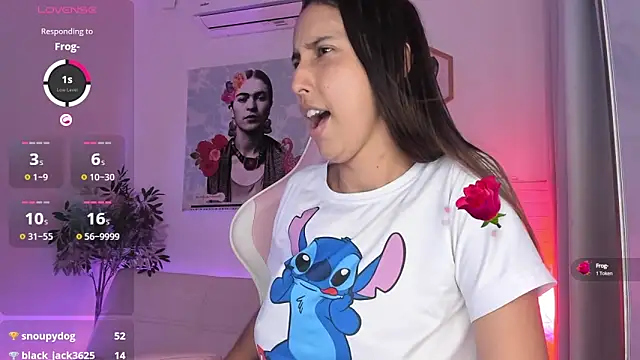 Snapshot of aleja_rythm chatting on 02/04/25, 11:27 aleja rythm online show from 02/04/25, 11:27