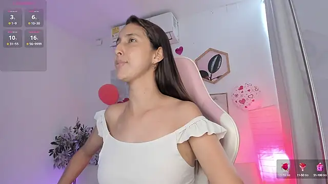 Snapshot of aleja_rythm chatting on 02/18/25, 07:52 aleja rythm online show from 02/18/25, 07:52