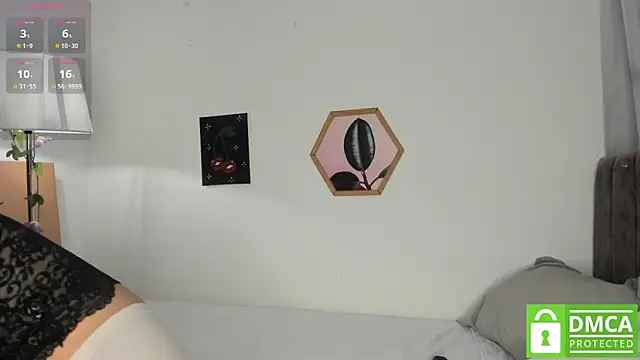 Snapshot of aleja_rythm chatting on 10/20/25, 07:25 aleja rythm online show from 10/20/25, 07:25