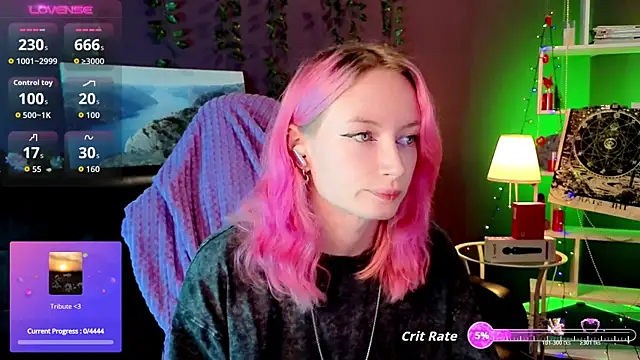  HelenCarter online show from 11/21/25, 08:40