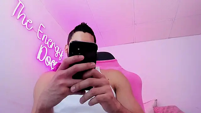 Snapshot of Joao_Batista_Oficial chatting on 09/11/25, 10:10 Joao Batista Oficial online show from 09/11/25, 10:10