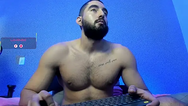 Snapshot of Joao_Batista_Oficial chatting on 05/12/26, 03:25 Joao Batista Oficial online show from 05/12/26, 03:25