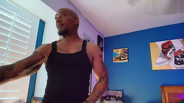 Snapshot of athephenomenal1 chatting on 09/21/25, 08:10 athephenomenal1 online show from 09/21/25, 08:10