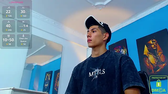 Snapshot of Valerio_20 chatting on 12/02/24, 07:49 Valerio 20 online show from 12/02/24, 07:49