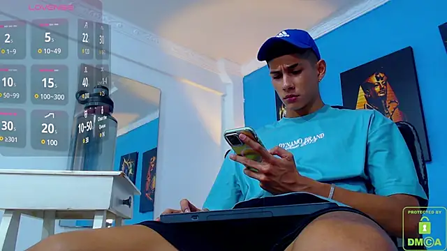 Snapshot of Valerio_20 chatting on 01/09/25, 08:11 Valerio 20 online show from 01/09/25, 08:11