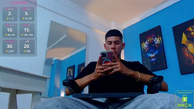 Snapshot of Valerio_20 chatting on 01/18/25, 08:09 Valerio 20 online show from 01/18/25, 08:09