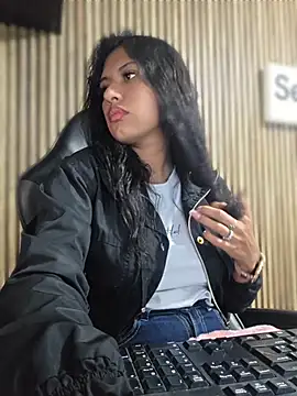 Snapshot of Meraky__ chatting on 03/24/26, 01:54 Meraky online show from 03/24/26, 01:54