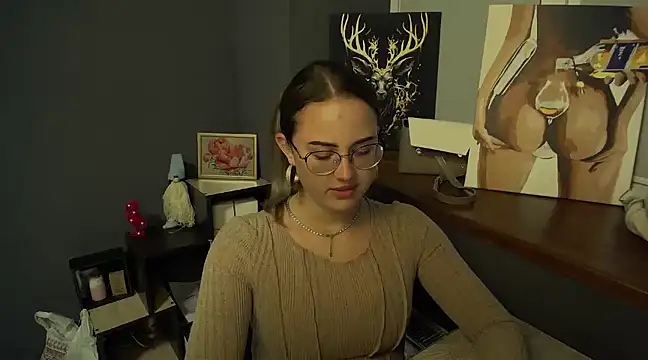 Snapshot of luxie_milady chatting on 01/25/25, 02:47 luxie milady online show from 01/25/25, 02:47