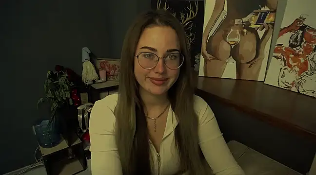 Snapshot of luxie_milady chatting on 03/03/25, 01:09 luxie milady online show from 03/03/25, 01:09