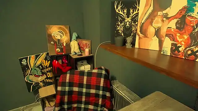 Snapshot of luxie_milady chatting on 03/16/26, 01:26 luxie milady online show from 03/16/26, 01:26