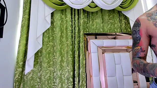 Snapshot of dilan_scootk_ chatting on 10/14/25, 07:25 dilan scootk online show from 10/14/25, 07:25