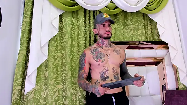 Snapshot of dilan_scootk_ chatting on 10/26/25, 11:16 dilan scootk online show from 10/26/25, 11:16