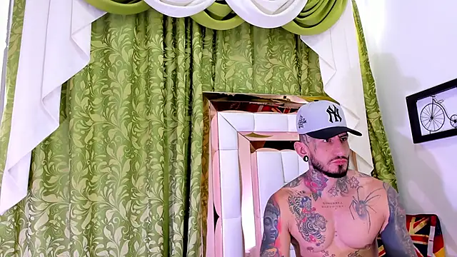 Snapshot of dilan_scootk_ chatting on 11/07/25, 06:41 dilan scootk online show from 11/07/25, 06:41