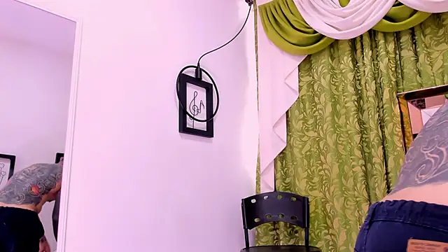 Snapshot of dilan_scootk_ chatting on 12/18/25, 07:20 dilan scootk online show from 12/18/25, 07:20