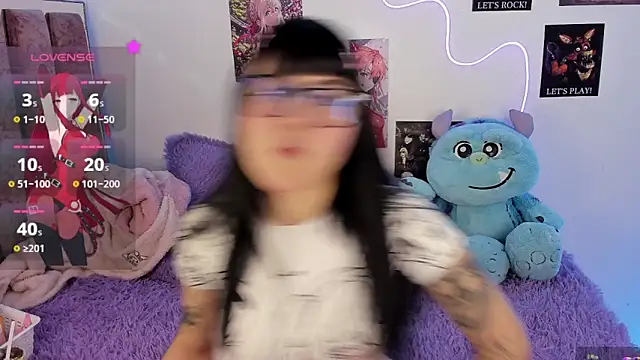 naoko kirino online show from 12/18/25, 04:18