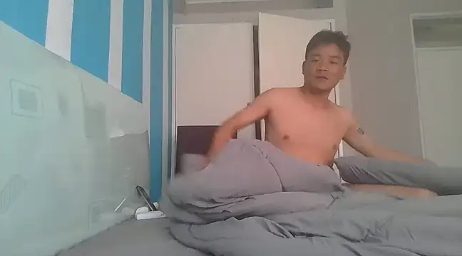 Snapshot of kisstoyousoon2024 chatting on 12/04/24, 11:19 kisstoyousoon2024 online show from 12/04/24, 11:19