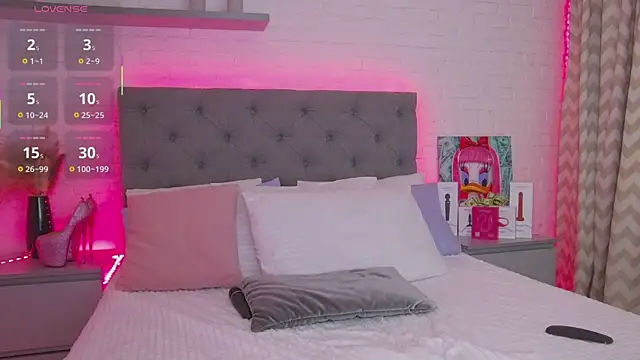 Born to Blow online show from 10/23/25, 01:38