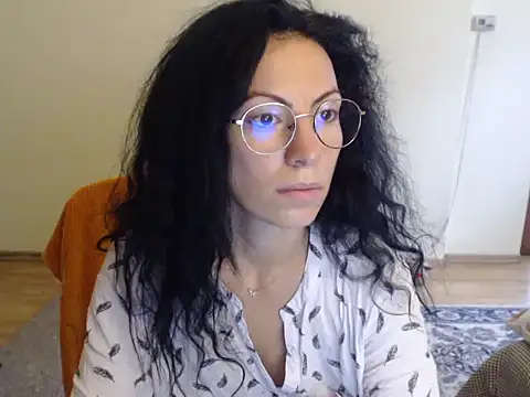 Emmatoo online show from 10/09/25, 10:13