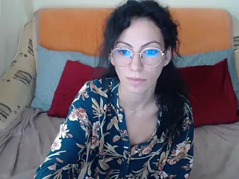 Emmatoo online show from 11/03/25, 11:00