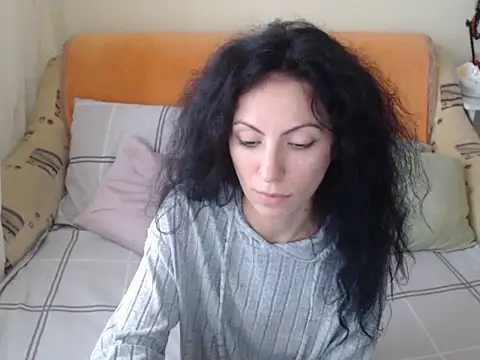 Emmatoo online show from 11/13/25, 10:25