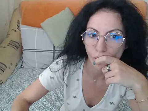 Emmatoo online show from 11/14/25, 12:04