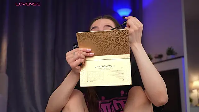 Snapshot of Amely_Young chatting on 02/07/26, 02:15 Amely Young online show from 02/07/26, 02:15