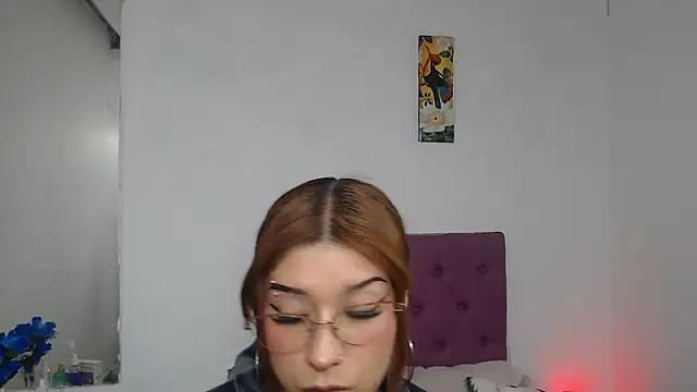 Snapshot of Cinthya-Gomez6 chatting on 01/30/25, 01:10 Cinthya-Gomez6 online show from 01/30/25, 01:10