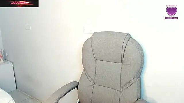 Snapshot of celestica_rose chatting on 12/04/24, 08:23 celestica rose online show from 12/04/24, 08:23