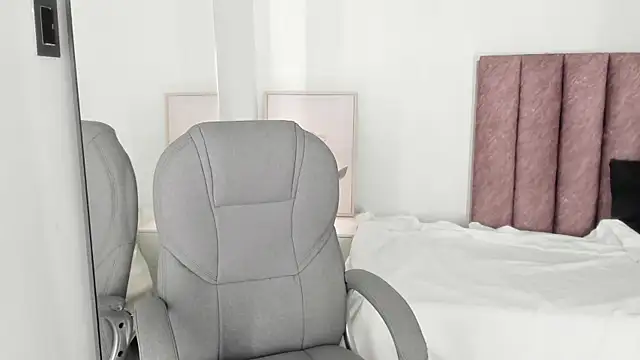 Snapshot of celestica_rose chatting on 01/05/26, 07:50 celestica rose online show from 01/05/26, 07:50