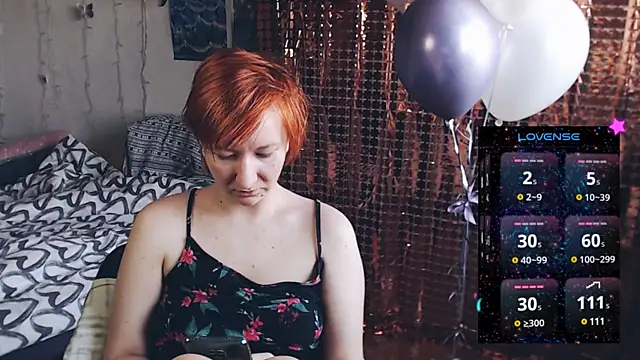 Snapshot of licentia__poetica chatting on 02/22/25, 01:57 licentia  poetica online show from 02/22/25, 01:57