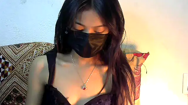 Snapshot of lusty_luxmi chatting on 02/21/25, 05:42 lusty luxmi online show from 02/21/25, 05:42