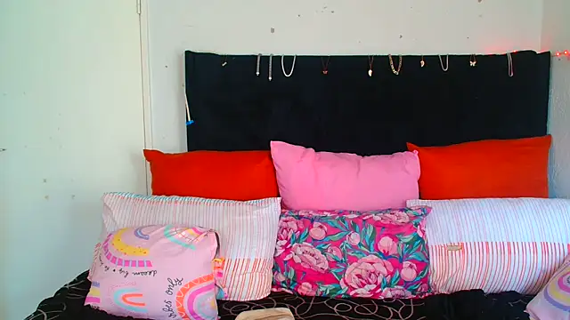 SAVAGExBOO online show from 11/05/25, 04:01