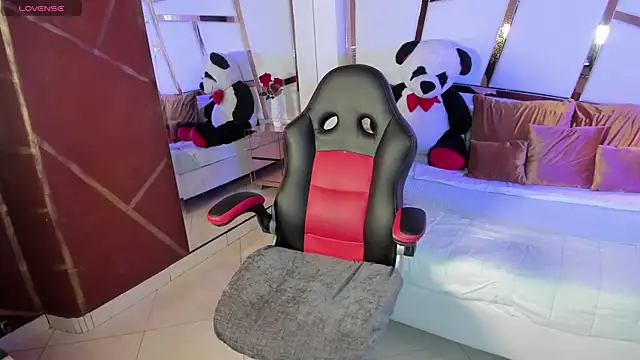 sofia samuels online show from 03/15/25, 01:07