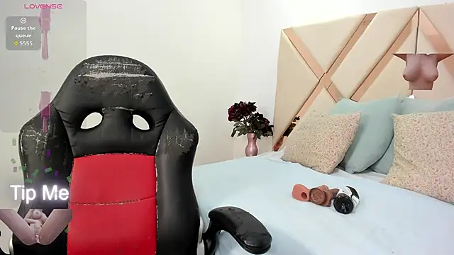 sofia samuels online show from 04/30/26, 03:24