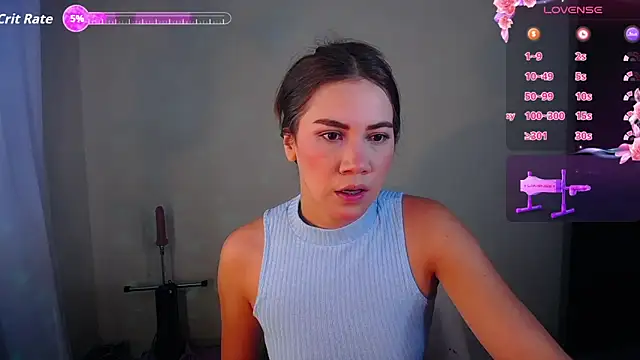 Snapshot of sashaHarding11 chatting on 10/08/25, 09:12 sashaHarding11 online show from 10/08/25, 09:12